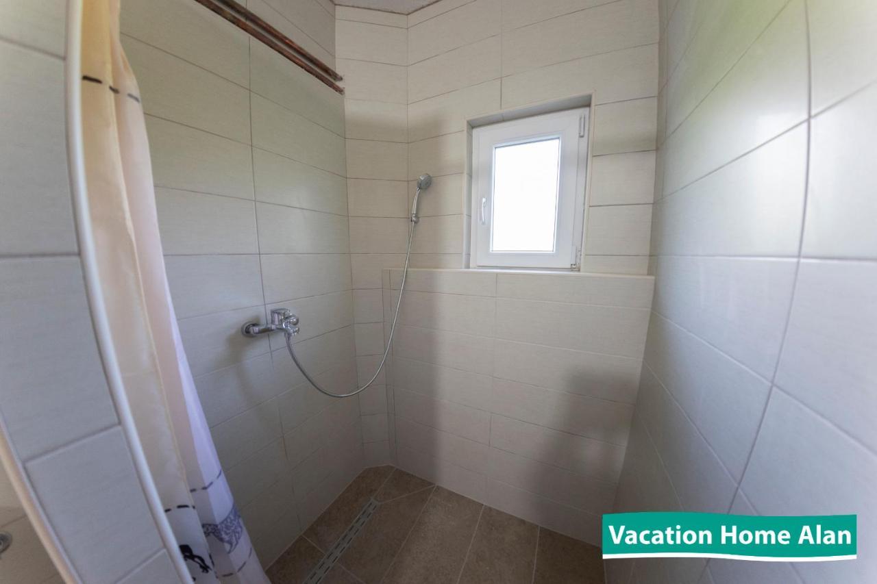 Vacation Home Alan Кулен Вакуф Екстериор снимка