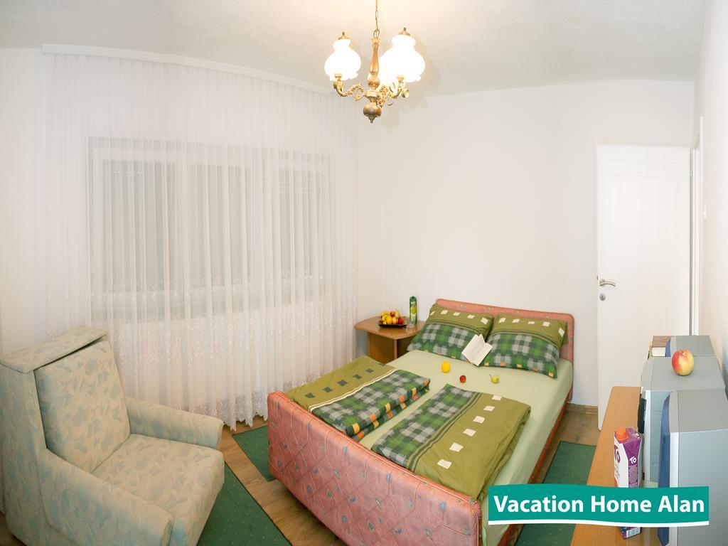 Vacation Home Alan Кулен Вакуф Екстериор снимка