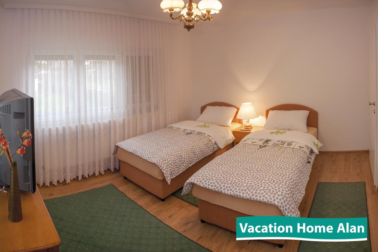 Vacation Home Alan Кулен Вакуф Екстериор снимка
